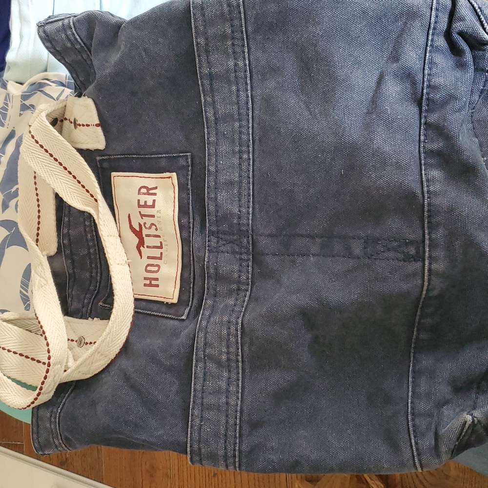 Hollister tote